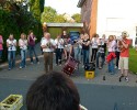 2011 Fahnen wegbringen und Vogelkrönen
